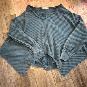 Free people vnceck oversized sweater in navy blue